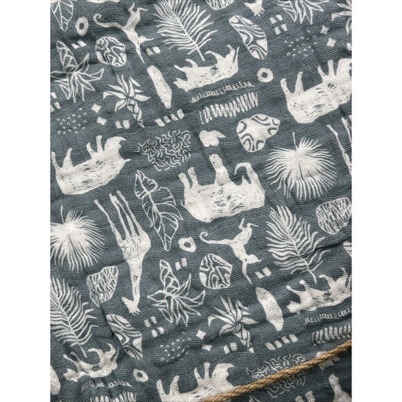 Lila & Jack Muslin Baby Blanket Blue Safari Animals Oversized Cotton Quilt New - Picture 8 of 8